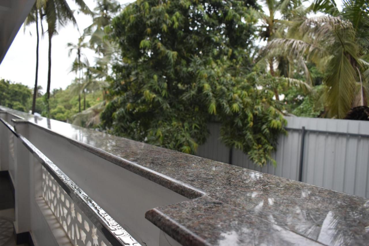 Wind Chimes Hotell Kuilapalayam Eksteriør bilde